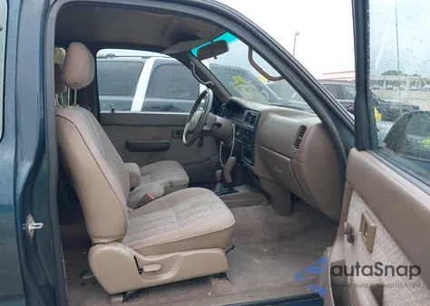 1997 Toyota Tacoma Base V6 from USA, damaged, VIN 4TAWN72N9VZ238375